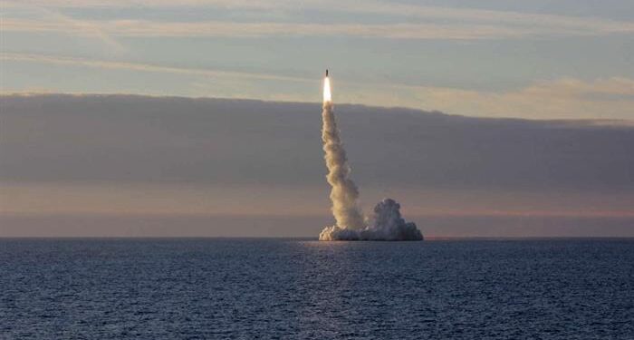 Borei Sınıfından İlk Salvo Atış