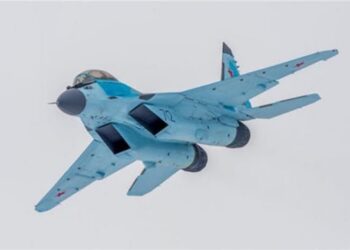 Rusya Hava Kuvvetleri MiG 35 savaş uçağını test ediyor
