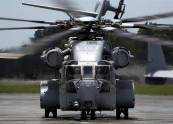 Deniz Piyadelerine İlk CH-53K Teslimatı