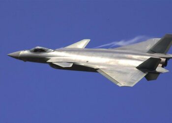 J-20, İlk Deniz Tatbikatında