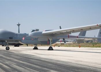 Almanya Israil’in silahlı İHA’sı Heron TP’yi kullanabilir
