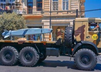 Azerbaycan SOM Aldı, Rus Uçağında Kullanacak