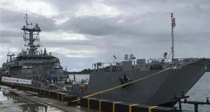 Hint Donanması dördüncü çıkarma hizmet gemisini göreve aldı