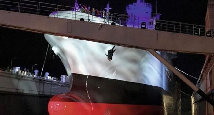 Vulcano Denize İndirildi