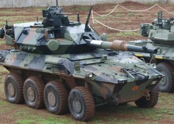 Centauro II Geliyor