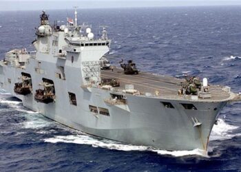 Brezilya HMS Ocean helikopterli çıkarma gemisini göreve alıyor