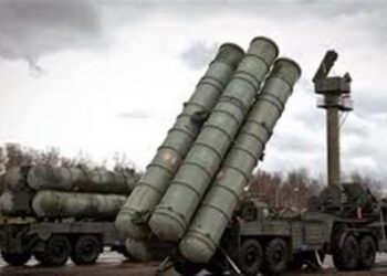 Çin ilk S-400 füze sistemlerini teslim aldı