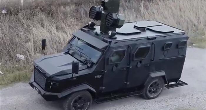 Katmerciler Gaz Bombasını Uzaktan Attırıyor