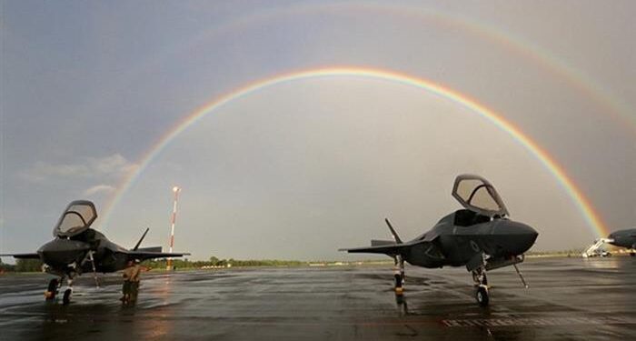 Tinder Casusu F-35 Sırlarının Peşinde