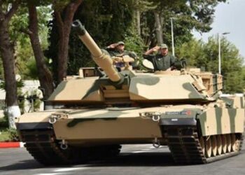 Abrams’lar Fas’ta