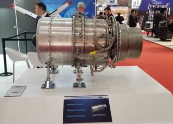 TEI T625 Motorunu Sergiliyor