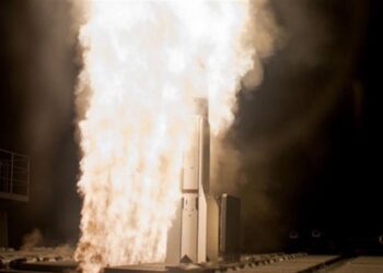 Japonya’nın SM-3’ü Balistik Füze Hedefini Engelledi