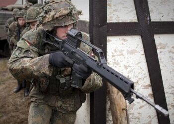 Tüfekler Sınıfta Kaldı