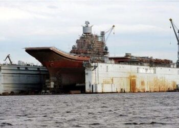 Kuru Havuz Battı, Rusya’nın Tek Uçak Gemisi Amiral Kuznetsov Hasar Gördü