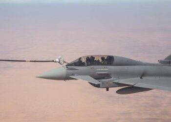 Birleşik Krallık Ummanlı Pilotları Eğitiyor