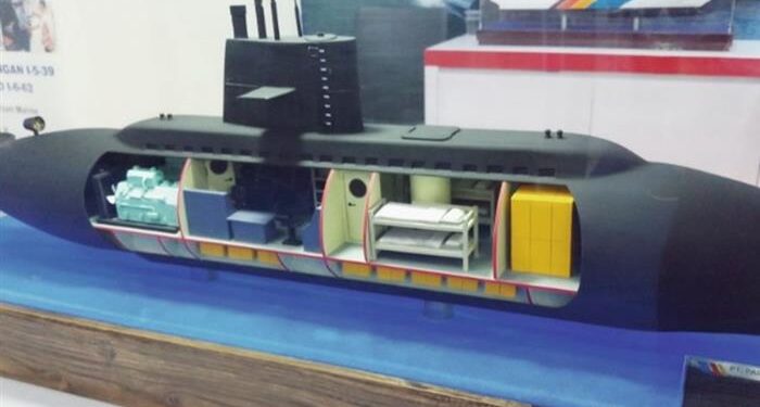 Denizaltıya Bütçe Darbesi