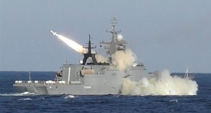 Rus Gemisi’nden İlk Atış