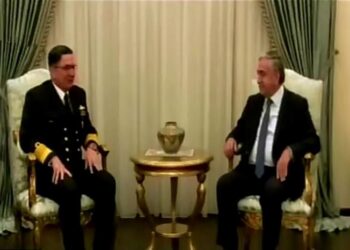 Deniz Kuvvetleri Komutanı KKTC Kutlamalarına Katıldı