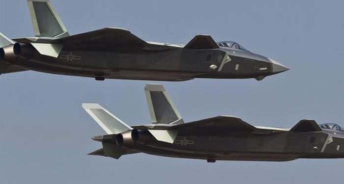 Çin’in J-20 Savaş Uçağı Zhuhai Hava Fuarına Katılabilir