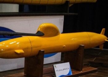 İran Denizaltı İnşa Edecek