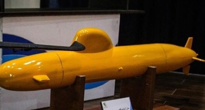 İran Denizaltı İnşa Edecek