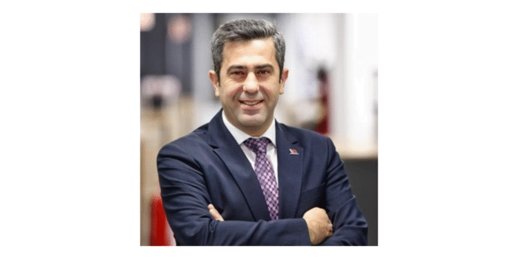 “Bazen İleri Gitmek İçin Bir Adım Geri Atması Gerekir İnsanın Hayatta”