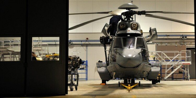H225M Singapur AirShow’da Sergileniyor