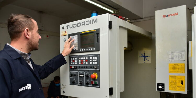 Meslek Edindirme Kursunda Ders Başı Yapıldı