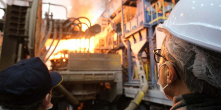 Savunma Sanayii Başkanı Stratejik İldeki Stratejik Tesisleri Gezdi