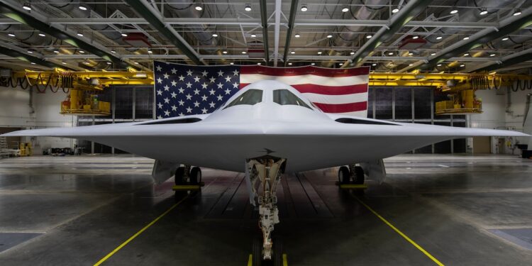 Northrop, B-21’in İlk Sözleşmesini Bu Yıl İmzalayacak