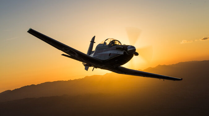 Kolombiya T-6C Eğitim Uçağı Alımını Artırdı