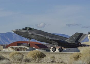 Güncellenen F-35 İlk Test Uçuşunu Tamamladı