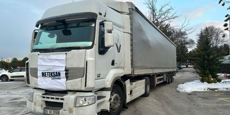 Meteksan Yardım Tırları Yolda