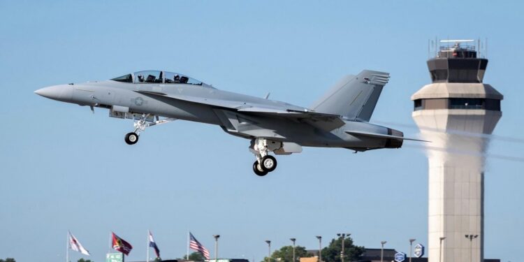 Boeing, F/A-18 Üretiminin Tamamlanma Tarihini Belirledi