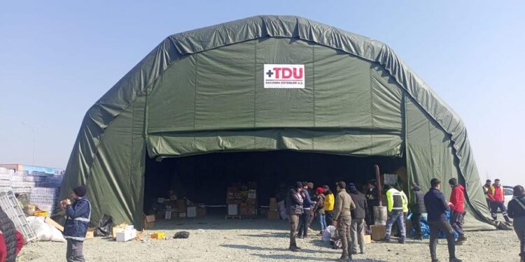 TDU Ürünlerini Afet Bölgesinde Kurdu