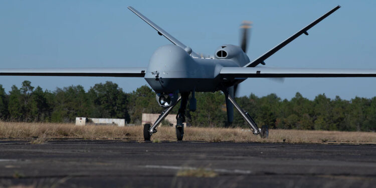 Rus Uçağı, ABD İHA’sına Çarptı