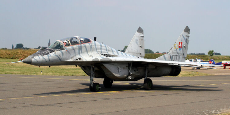 Slovakya Ukrayna’ya Savaş Uçağı Hibe Edecek