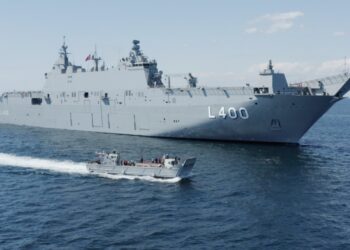 Dünya’nın İlk SİHA Gemisi TCG ANADOLU, Türk Donanması’nın Hizmetine Girdi