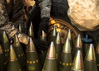 Rheinmetall 155 mm Topçu Mühimmatı Üretimini Arttırmayı Hedefliyor