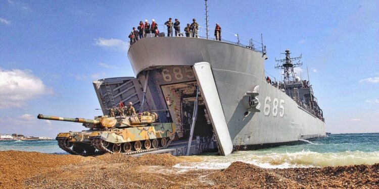 Tanklar Yüzebilir Mi? Amfibi Zırhlı Birlik Doktrinine Yeni Bir Bakış