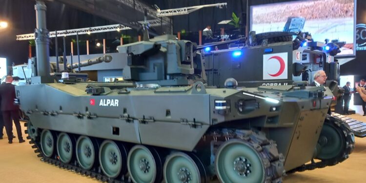 Otokar ALPAR’ın Gözetleme ve Keşif Varyantı Görücüye Çıktı