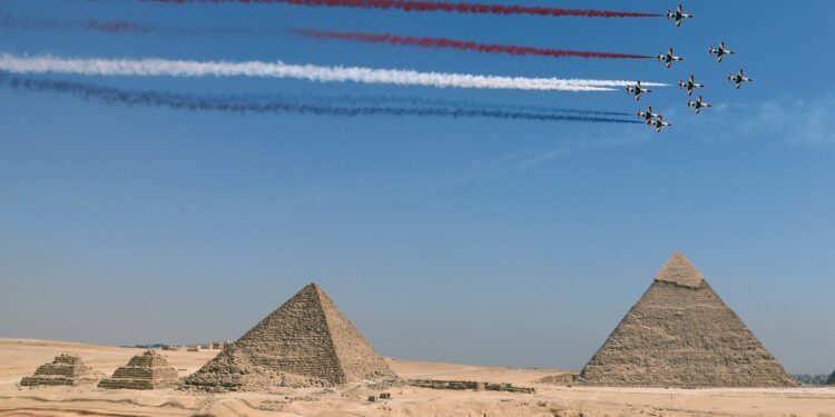 Mısır Yeni Bir Hava Gösterisine Ev Sahipliği Yapacak