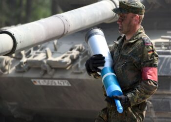 Alman Ordusundan 120 mm Mühimmat Siparişi