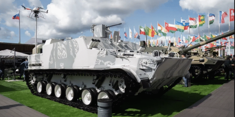 Rusya Amfibi Zırhlı Personel Taşıyıcı BT-3F’nin Geliştirilmesini Tamamladı