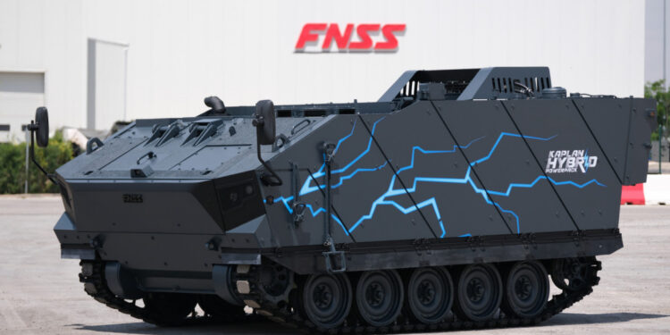 FNSS Hybrit Teknolojisi Tecrübelerini Aktarıyor
