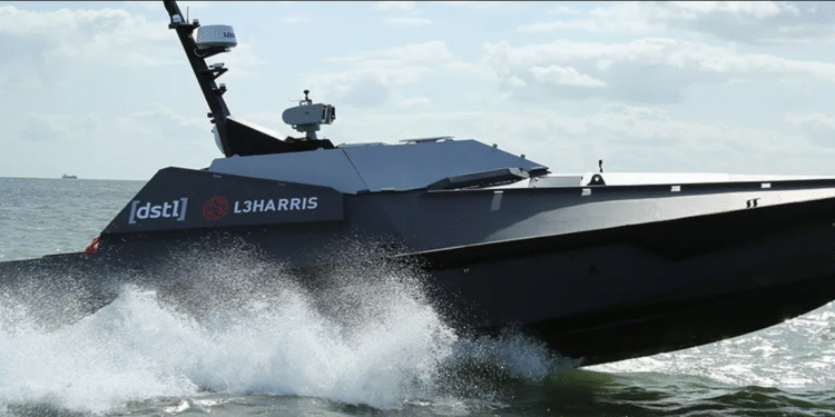 L3 Harris MAST-13 Otonom Deniz Aracını Sergiliyor