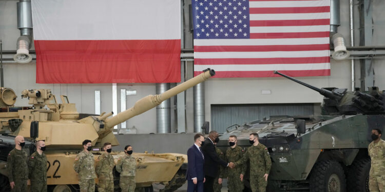 Polonya’ya 2,2 Milyon Dolarlık Silah Kredisi