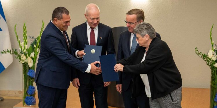 Arrow 3 Hava Savunma Sistemlerinin Almanya’ya Tedariki Onaylandı