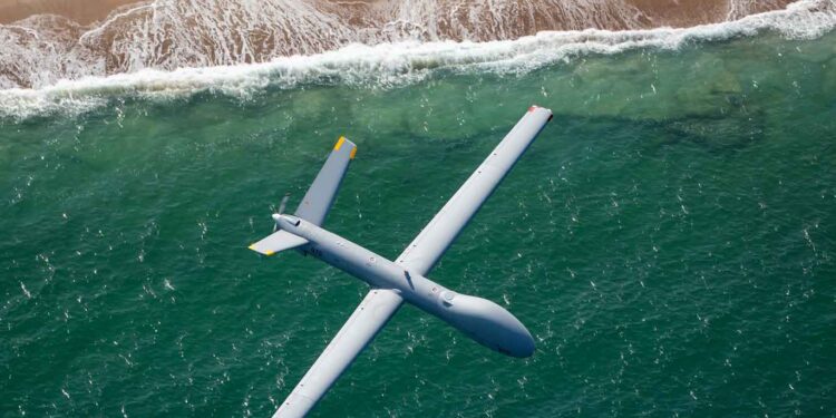 Hindistan Donanması İsrail’den Elbit Hermes 900 UAS Satın Alacak
