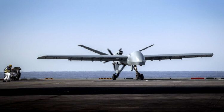 Birleşik Krallık Kraliyet Donanması Mojave İHA’sını Uçak Gemisinde Test Etti